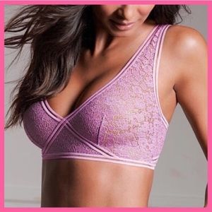 •Victoria’s Secret• Floral Lace bralette